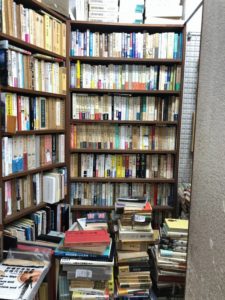 山本書店 古本ファンが全国から集まる市川市八幡の古本屋