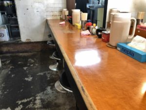 節(本八幡店)のカウンター席