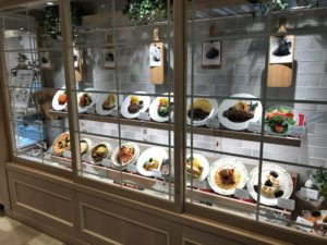 《レストランヤマザキ》ステーキカレーは昔ながらの洋食屋の味！