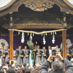 葛飾八幡宮の節分祭2020が2/3(月)に開催!大人気の景品がもらえる豆まき!
