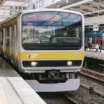 JR総武線各駅、中央線が停電による運転見合せが続いています…