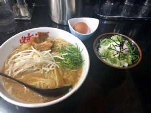 《徳福》市川で徳島ラーメンを食べるならココ!本八幡にある徳島中華そば!