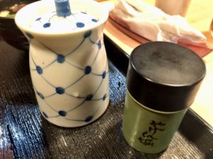 川京の鰻のタレと山椒