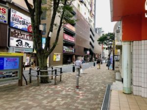 JR市川駅北口階段を降りて右側の風景