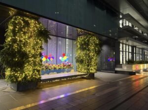 市川市役所第1庁舎前のイルミネーション