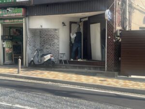鰻の成瀬市川店の跡地(改装工事中)