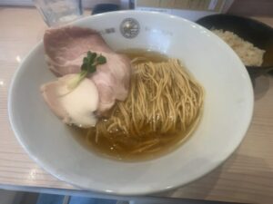 だし麺屋うみのいろどりの「だし麺（塩）」筆者撮影