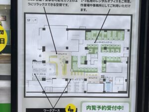 KEISEI×BIZcomfort市川の1階フロアマップ掲示を写した現地写真(2026年3月16日筆者撮影)